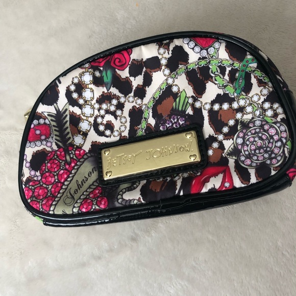Betsey Johnson Make-up Pouch - Picture 1 of 9